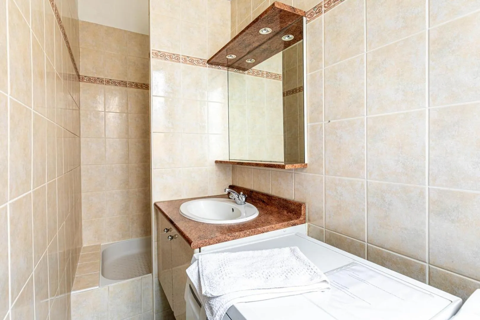 Guestready - Apt Lumineux A Batignolles * Parijs